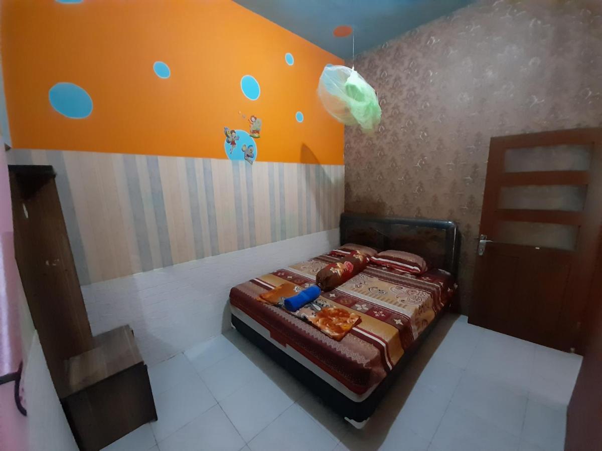 Mocca Guest House Banyuwangi  Exterior foto